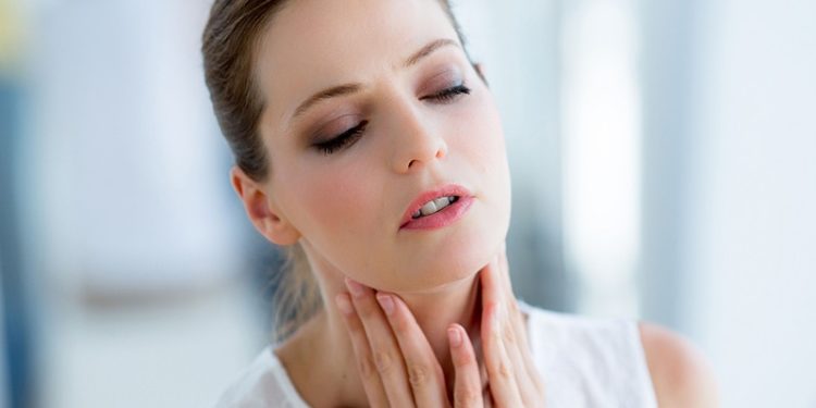 Cancerul de gât provocat de HPV, mai puţin grav în comparaţie cu alte tumori (studiu)