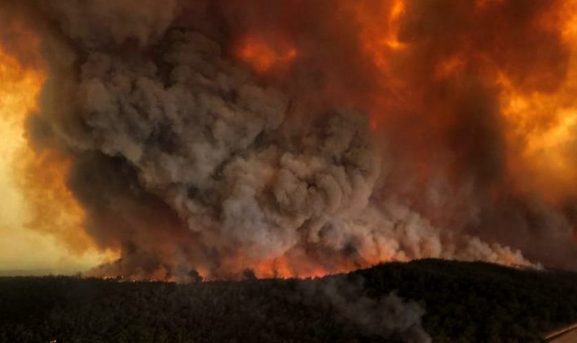 Fumul provocat de incendiile din Australia ar putea face înconjurul lumii, potrivit OMM