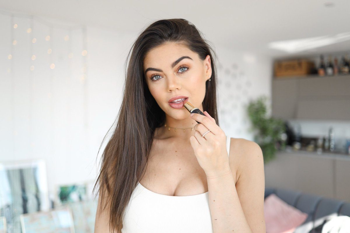 Vedeta TikTok, Emily Canham, nu a fost acceptată de supraveghetorul anunțurilor din Marea Britanie