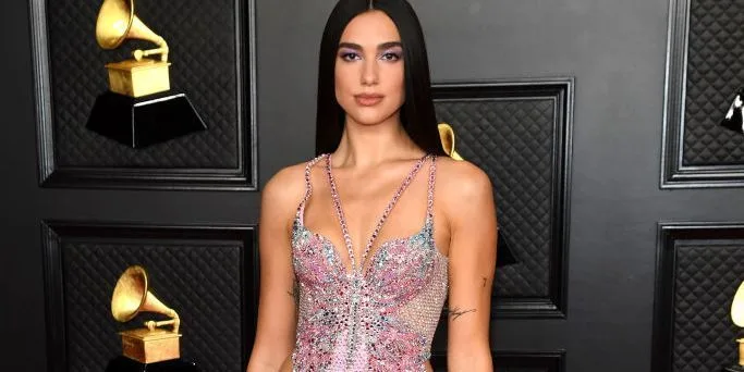 Dua Lipa câștigă premiul pentru cel mai bun album vocal pop pentru piesa Future Nostalgia la premiile Grammy 2021: „Este o nebunie”