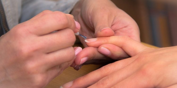 Cauze și remedii pentru unghiile exfoliate