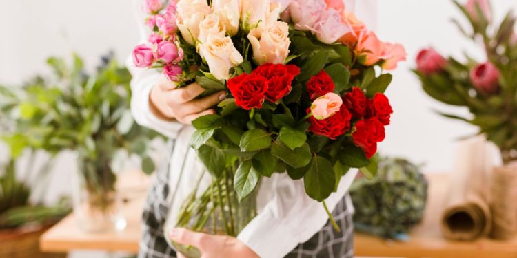Ce flori să alegi în funcție de zodia persoanei căreia le oferi?