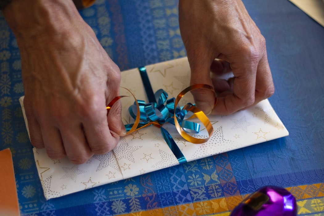 Cultura cadourilor în diferite colțuri ale lumii și 5 motive pentru care gift card-urile sunt cea mai bună alegere