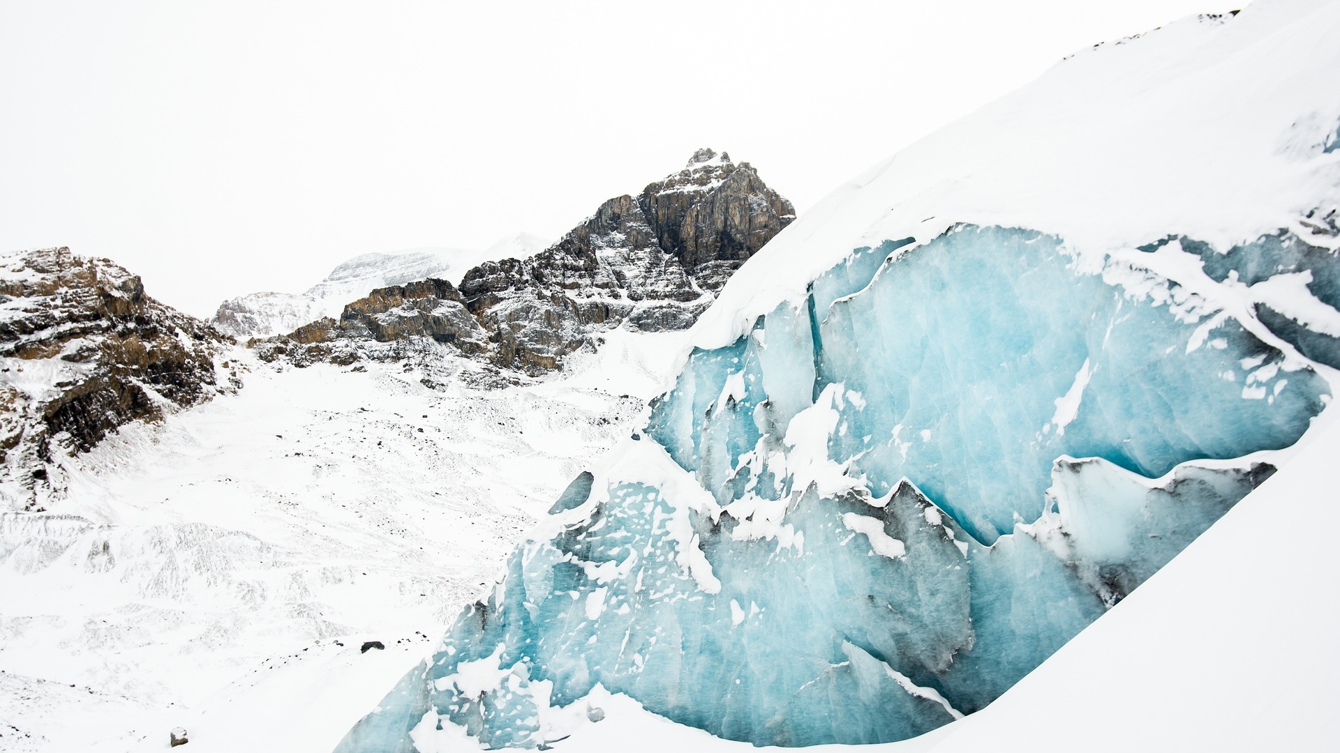 O nouă misiune ştiinţifică îşi propune să explice de ce un gheţar gigantic din Antarctica se topeşte accelerat