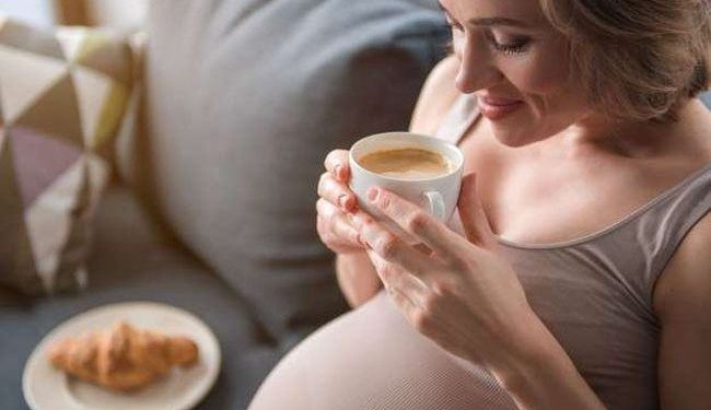 Este bine sau nu să consumăm cafea în timpul sarcinii