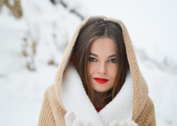 Rutina de îngrijire a tenului iarna: cum să ai o piele catifelată în sezonul rece