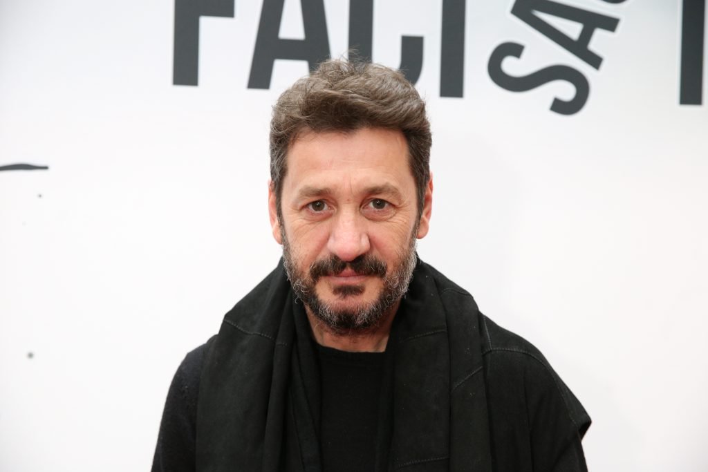 VIDEO/ Iura Luncașu a fugit de-acasă să facă teatru, dar… „Sunt prins cu filmul, nu-mi permit să mă împrăștii”