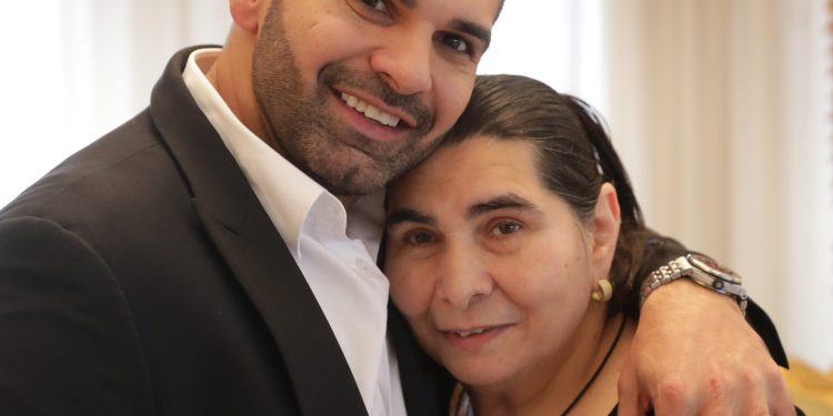 Florin Pastramă a gătit pentru prima oară în viața lui. Surpriza de care au avut parte fetele de la “Ferma”