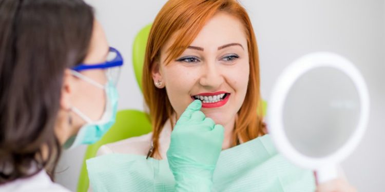 Ofera-i zambetului tau stralucirea pe care o merita, cu un implant dentar de calitate!