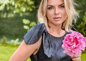 JOJO VREA SĂ APELEZE LA O NOUĂ INTERVENŢIE ESTETICĂ.