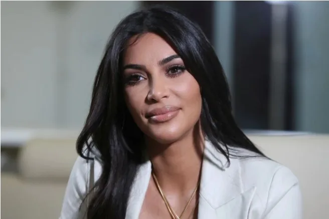 Kim Kardashian West colaborează cu Fendi