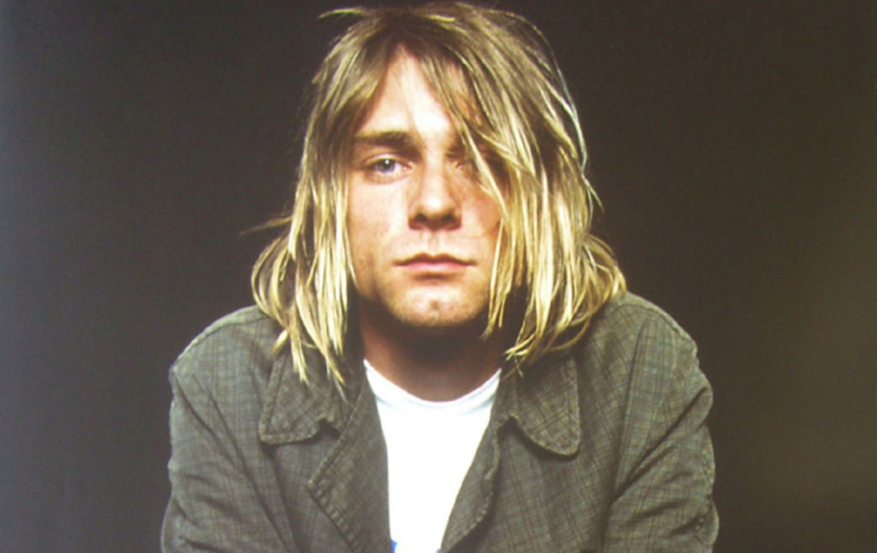 Un cardigan verde și o chitară ce i-au aparținut muzicianului Kurt Cobain vor fi scoase la licitație