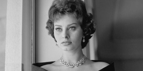 Sophia Loren a refuzat o relație intimă cu John F. Kennedy. În schimb, Audrey Hepburn ar fi acceptat