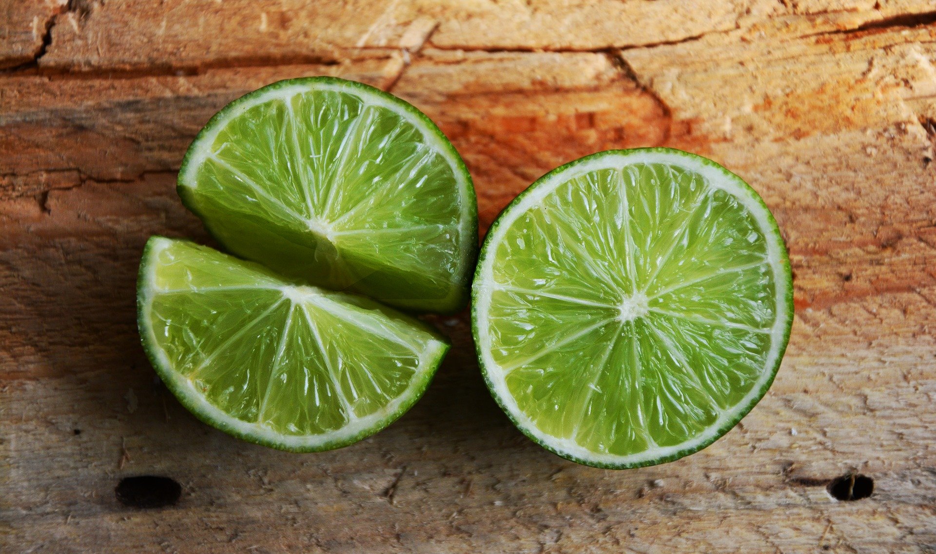 Vitamina C, esențială în lupta împotriva virusului Covid-19