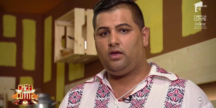 UN CÂNTĂREȚ DE MUZICĂ POPULARĂ ÎI DECLARĂ IUBIRE LUI DORIAN POPA.