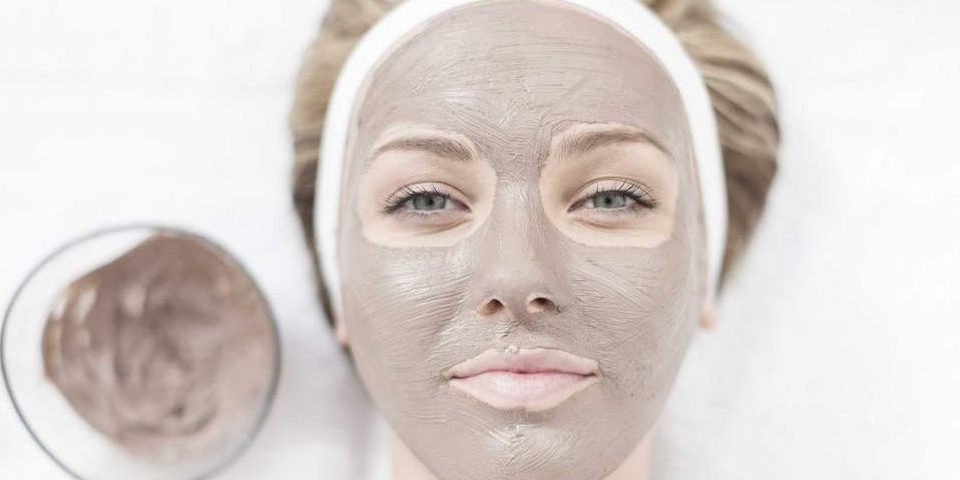 5 Măști cu argilă pentru tenul uscat, gras sau mixt