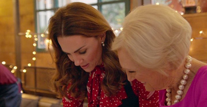 Mary Berry și Dizzee Rascal pe lista de onoare a zilei de naștere a reginei