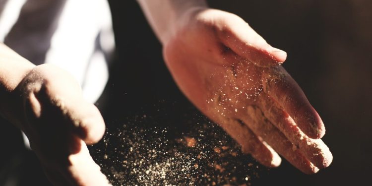 Soluții pentru îndepărtarea prafului pe timp de vară