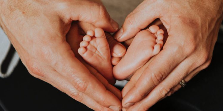 VIAȚA CUPLURILOR DUPĂ NAȘTERE. SE SCHIMBĂ CEVA?