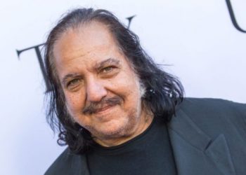 Starul porno Ron Jeremy se confruntă cu încă 20 de acuzații sexuale, una implicând un tânăr de 15 ani