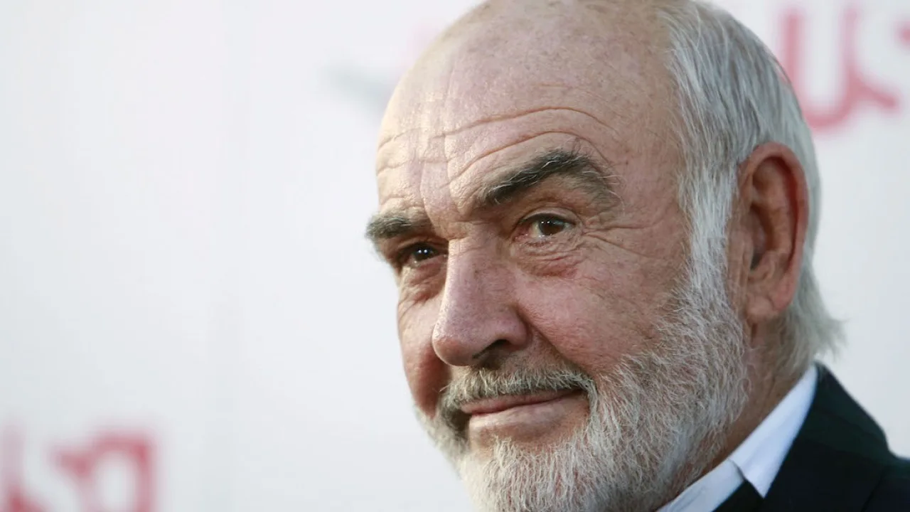 Demența „și-a pus amprenta” asupra regretatei vedete James Bond