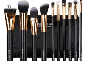 Ustensile pentru un machiaj perfect