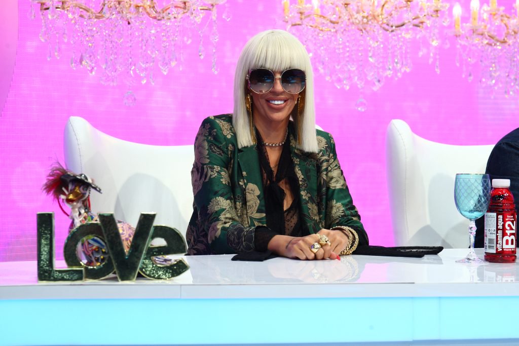 VIDEO/ Raluca Bădulescu s-a împrumutat la bănci și-a făcut foamea, ca să-și ia haine: „În trei zile am mâncat un burger”