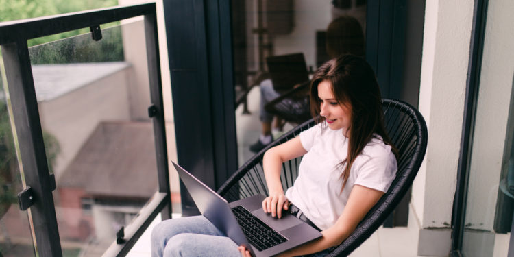 Balconul, oaza personală de relaxare aflată în orice casă