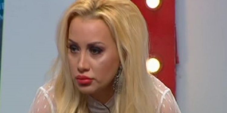 SIMONA TRAȘCĂ, SURPRINSĂ CHIAR DE ZIUA EI