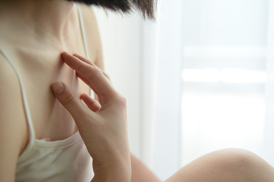 Cum scăpăm de petele maro de pe piele