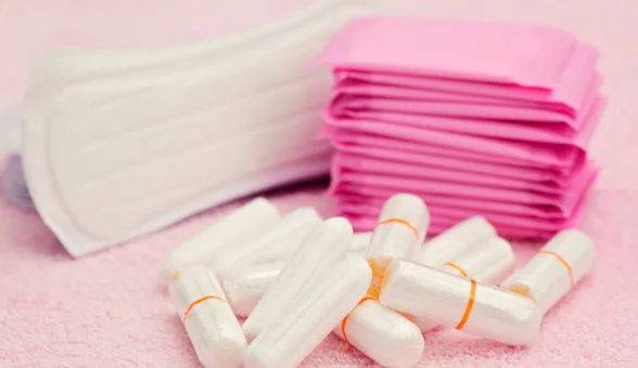 Scoția devine prima țară din lume care oferă produse gratuite feminine