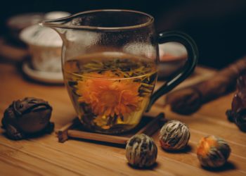 Plante care te ajută să treci cu bine peste aciditatea gastrică