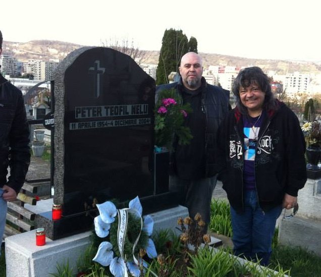 Melodie-omagiu pentru Teo Peter, la 15 ani de la moarte  «Sunt sigur că de acolo, de Sus, tata e mulțumit de ceea ce fac»
