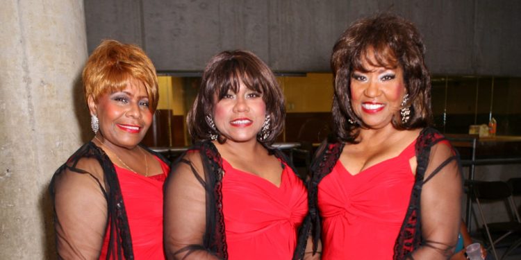 Starul Emotions, Pamela Hutchinson, care a cântat Best Of My Love, a murit