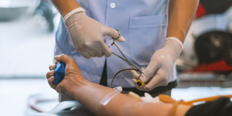 SUA permite utilizarea de urgență a tratamentului cu plasmă din sânge pentru pacienții cu coronavirus