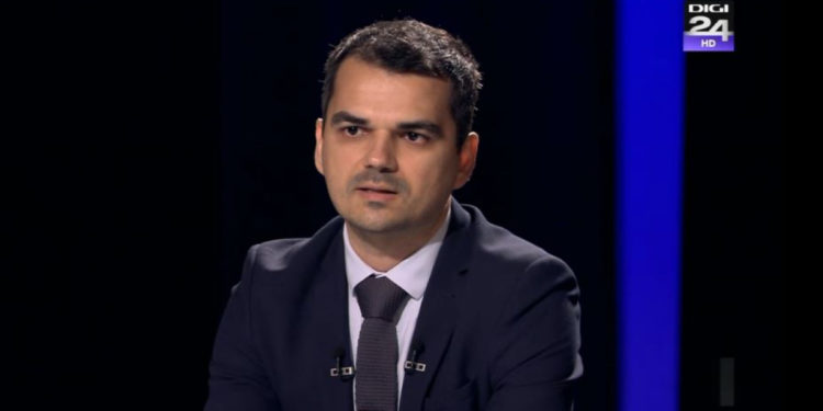 Medic: ”Circulă încă o inepţie cu efectele adverse la 3-5-10 ani de la vaccinare, cu cancere şi leucemii”