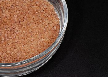 Beneficiile zaharului brun