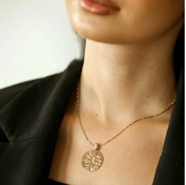 Ce fel de cadouri poți dărui de 8 martie? Câteva idei de la CHIC BIJOUX!