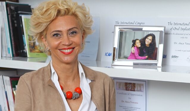 Interviu cu medicul care îți machiază dinții