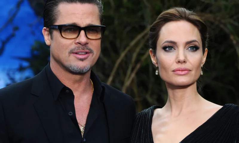 Brad Pitt o dă în judecată pe Angelina Jolie.