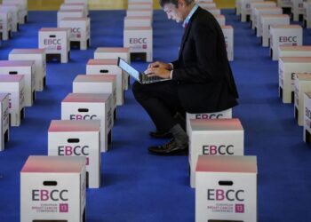 Radioterapia reduce reapariția cancerului de sân abia în primul deceniu