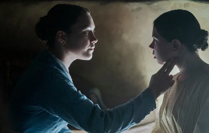 Lib și Anna, sau Florence Pugh și Kíla Lord Cassidy, asistenta și fata care nu a mâncat de patru luni.  fotografii netflix
