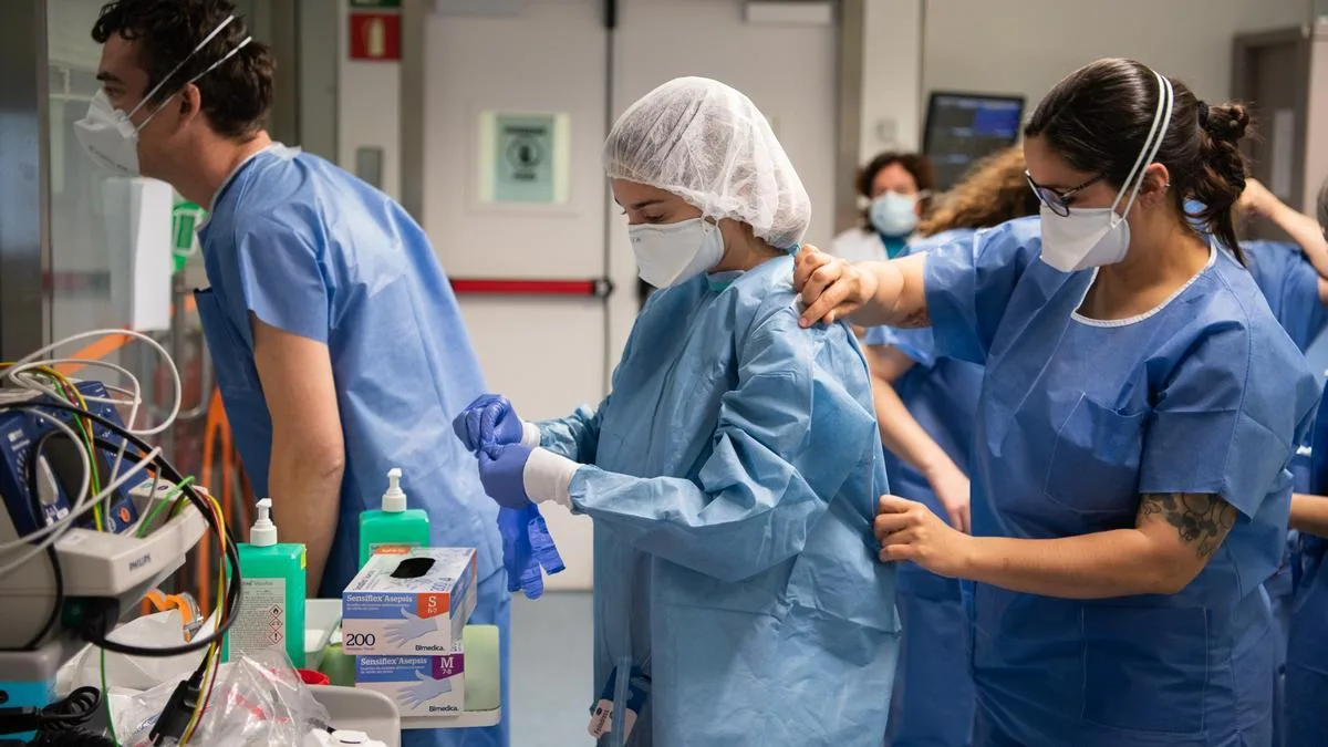 Un milion de andaluzi așteaptă un specialist sau o sală de operație, de două ori mai mulți decât înainte de pandemie