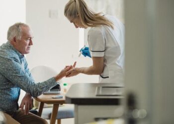 Catalonia începe să distribuie contoare de glucoză pentru persoanele cu diabet zaharat de tip 2