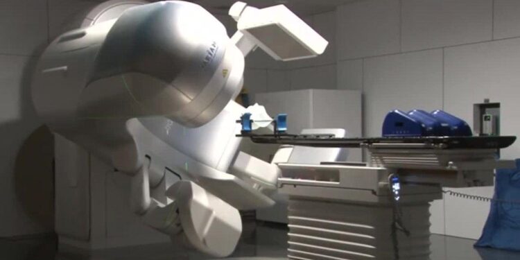 Un studiu susține utilizarea inteligenței artificiale pentru a planifica radioterapia