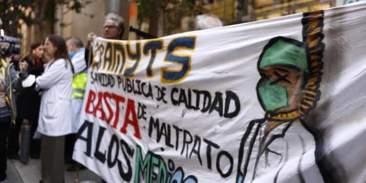 Sindicatele convoacă o manifestație pentru 13 noiembrie: program și traseu