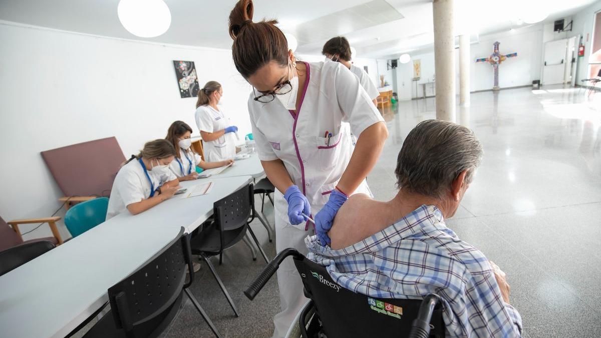 Inegalitățile sociale în covid-19 au scăzut la șase luni după vaccin