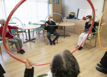 Alzheimer Îngrijirea cerută de pacienți costă 31.000 de euro pe an