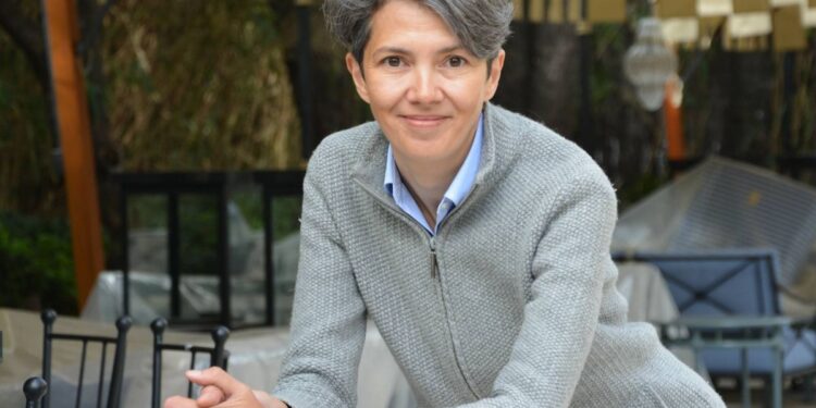 „Un bun relativ”, de Teresa Cardona: valoarea cotidianului