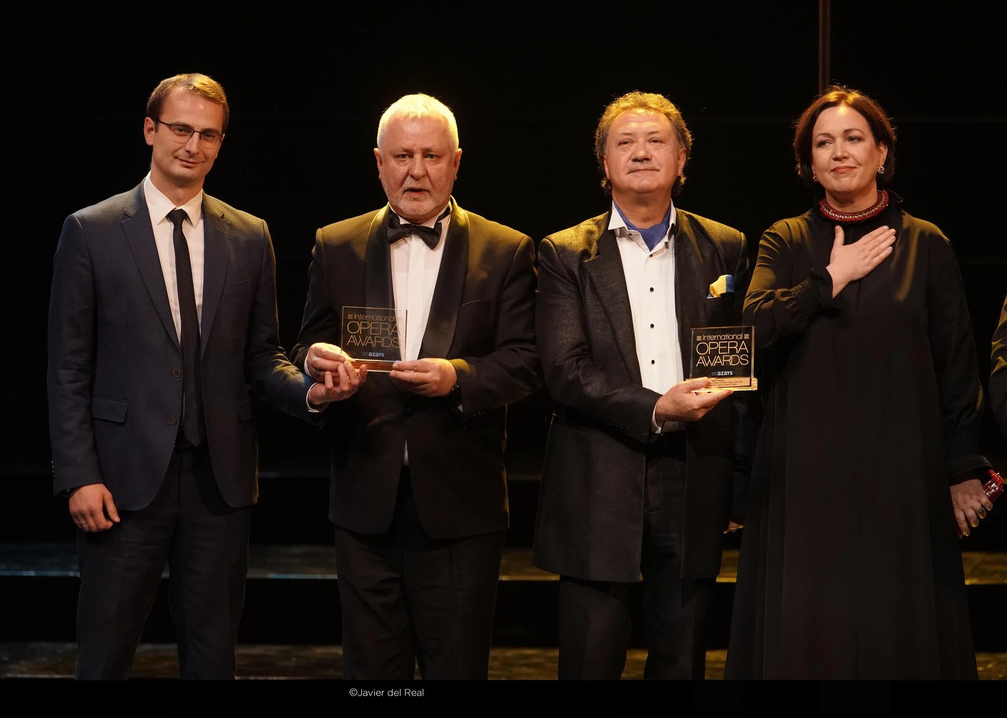 Două teatre ucrainene active în mijlocul războiului primesc „Oscarul” operei